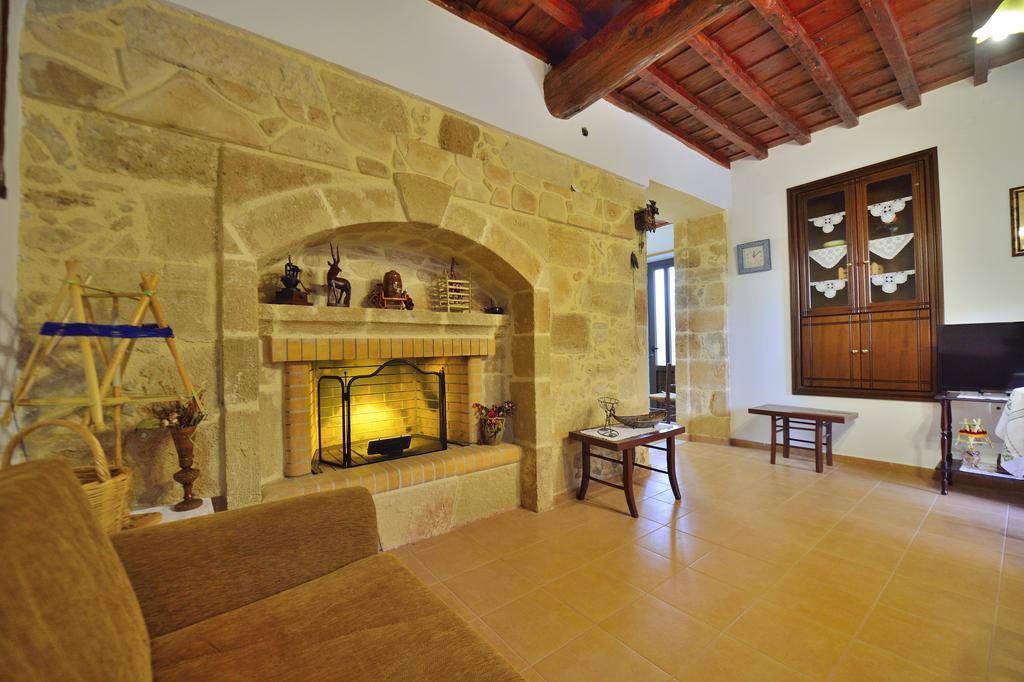 Archontiko Ilias Villa Kavousi  Exteriör bild